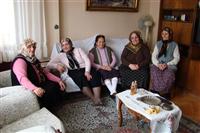 Tozo�lu ailesi gelinleri